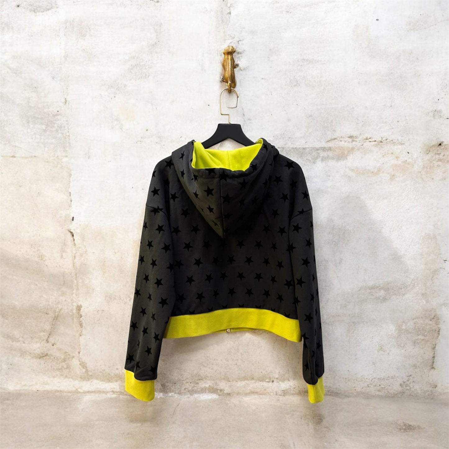 Sudadera BRAVE corta